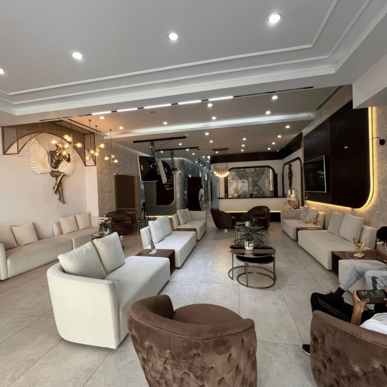The luxury lobby of Dentique Clinic, a modern dental clinic in Istaanbul Turkey